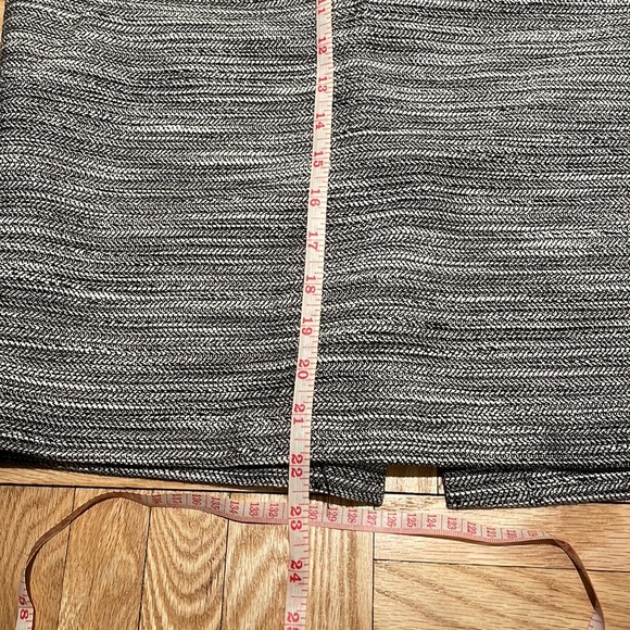 Calvin Klein winter pencil skirt - Picture 6 of 7